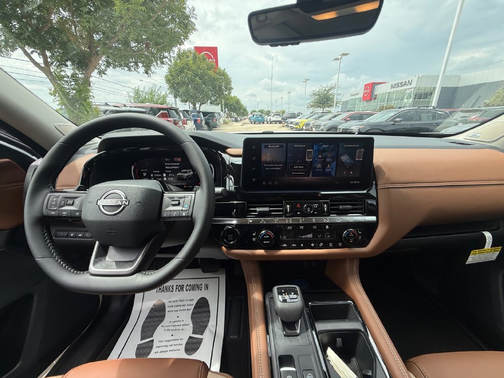 New 2026 Nissan Pathfinder Platinum AWD/4WD image 15