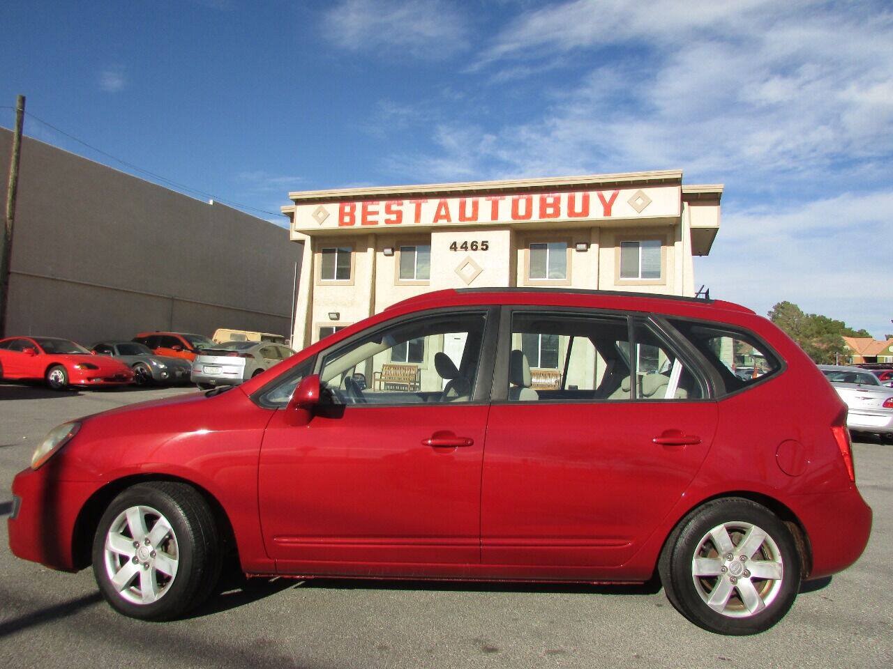 Used 2007 Kia Rondo LX w/ Convenience Pkg FWD image 3