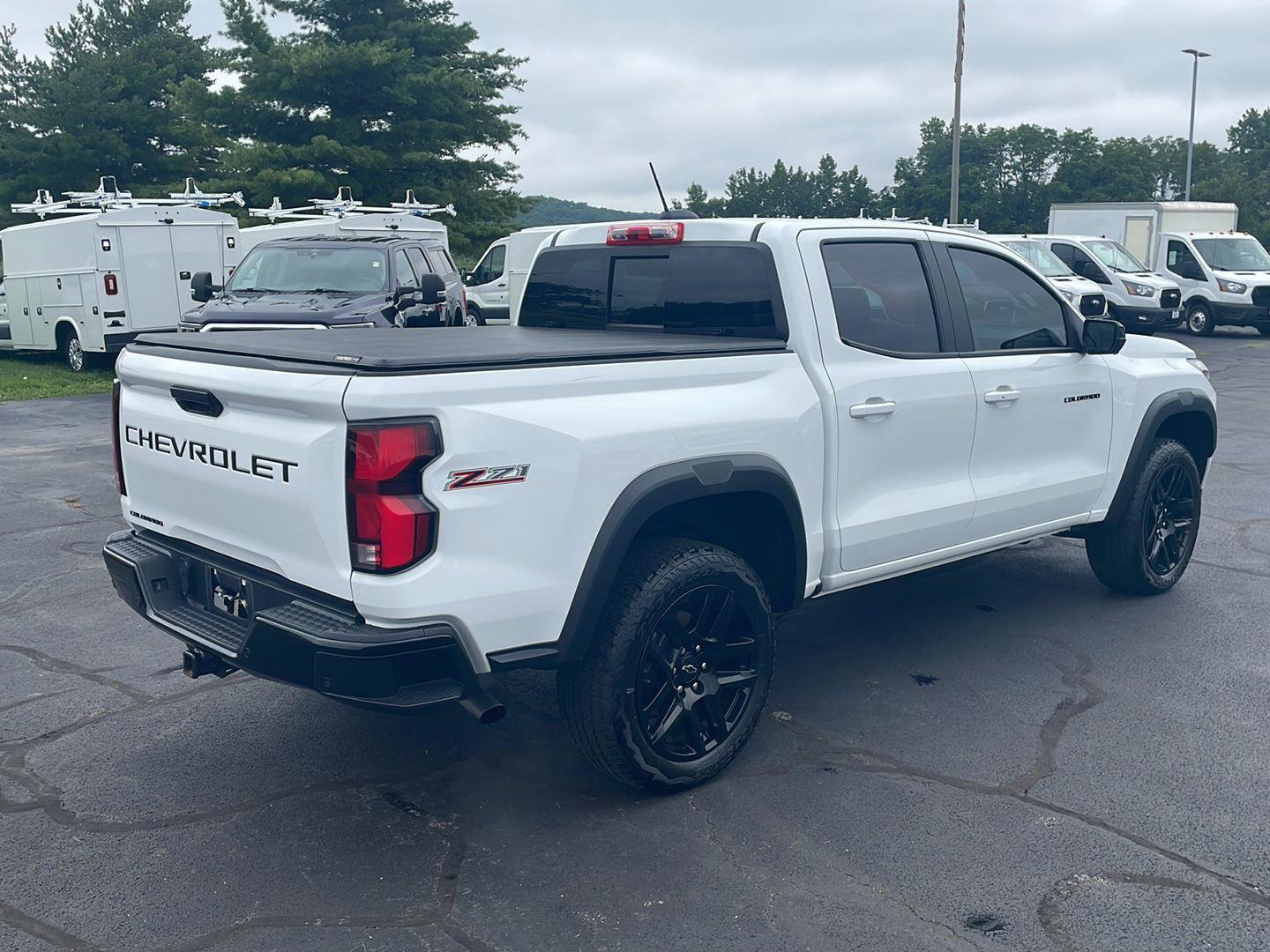 Used 2024 Chevrolet Colorado Z71 w/ Z71 Convenience Package 2 AWD/4WD image 7
