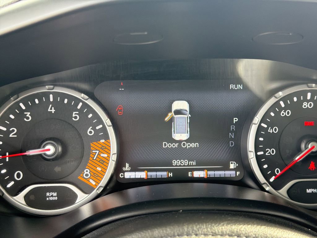 Used 2021 Jeep Renegade Latitude w/ Sun & Sound Group AWD/4WD image 10