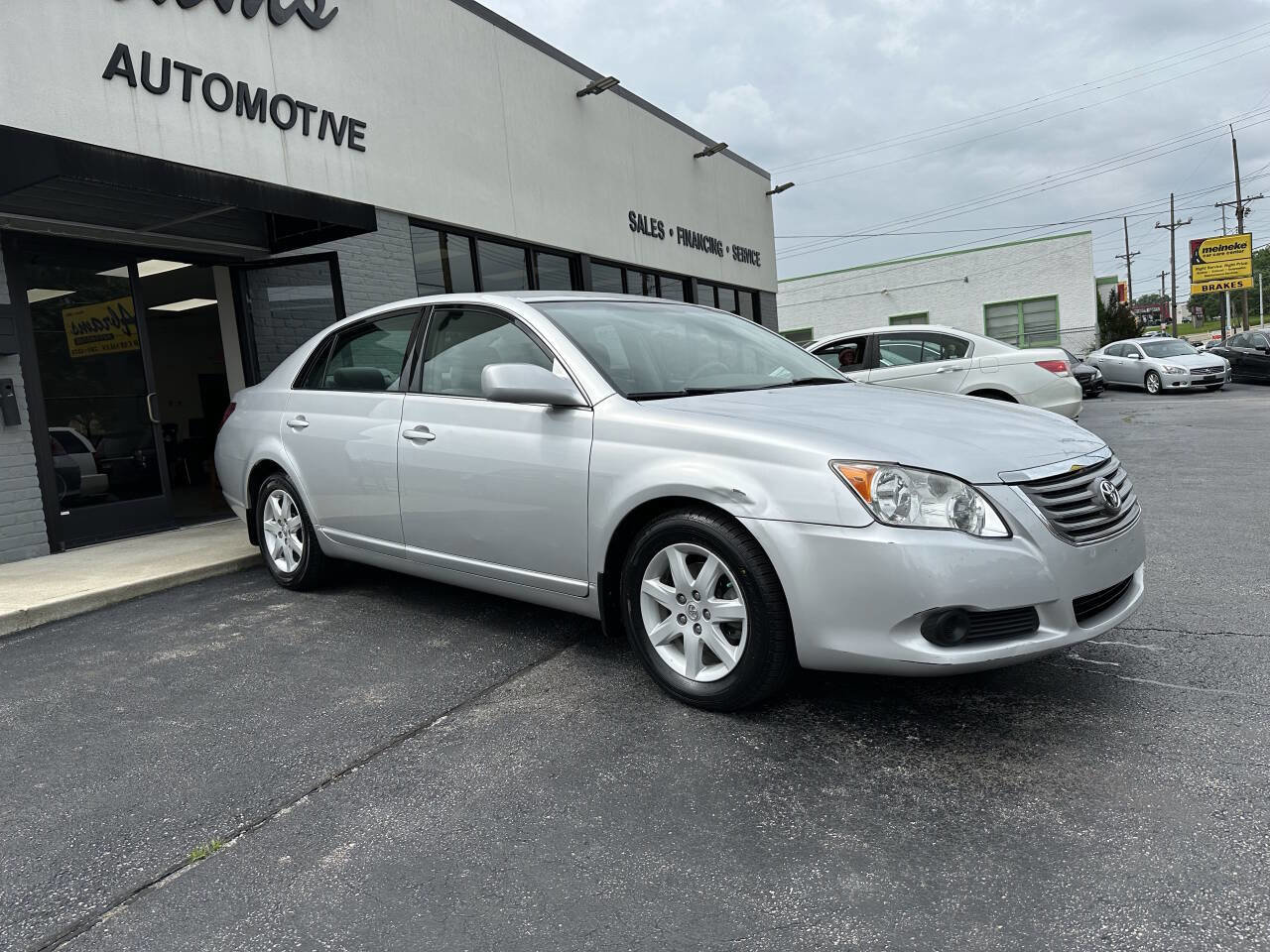 Used 2008 Toyota Avalon XL FWD image 4