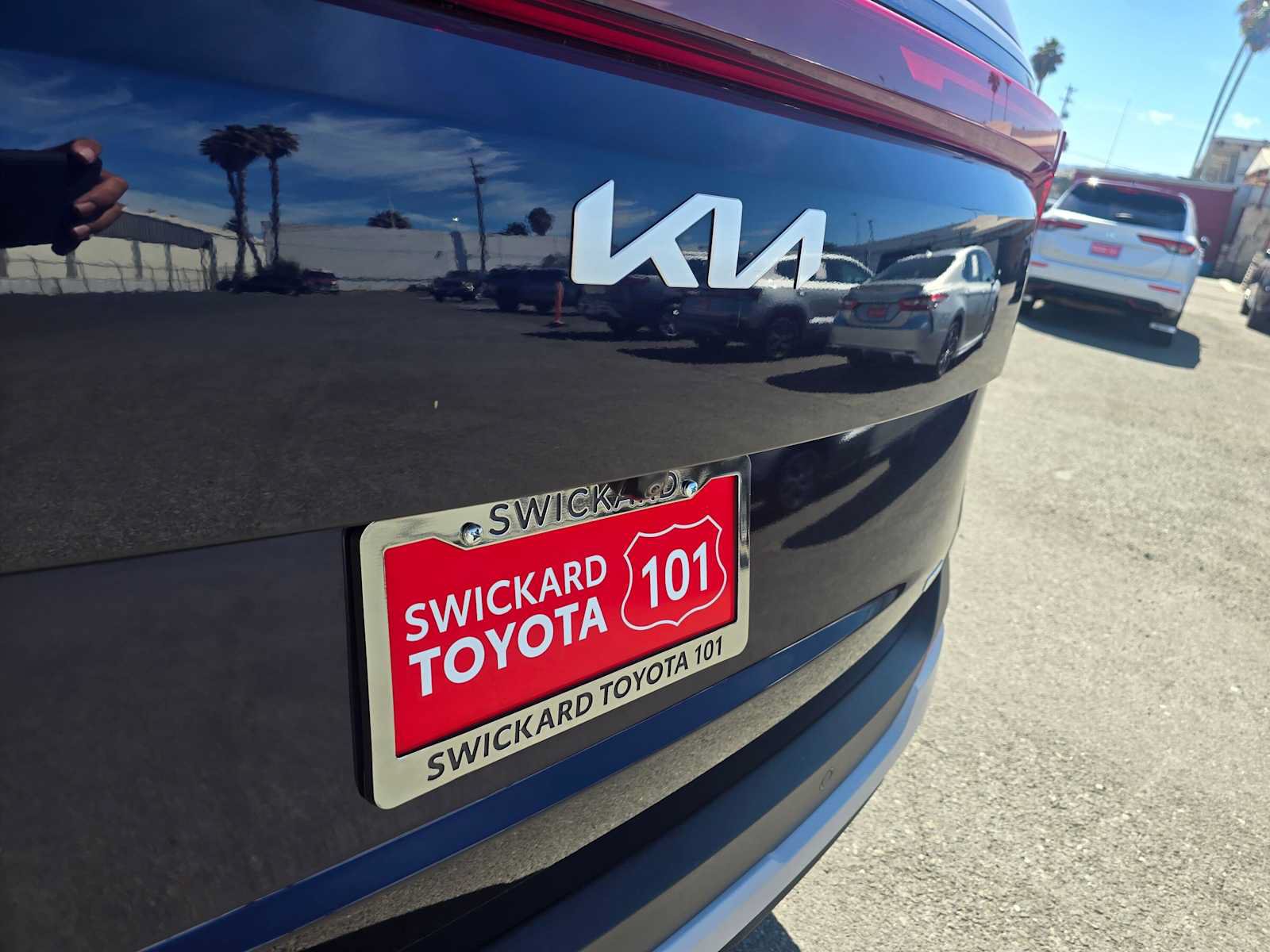 Used 2026 Kia Carnival LXS FWD image 14