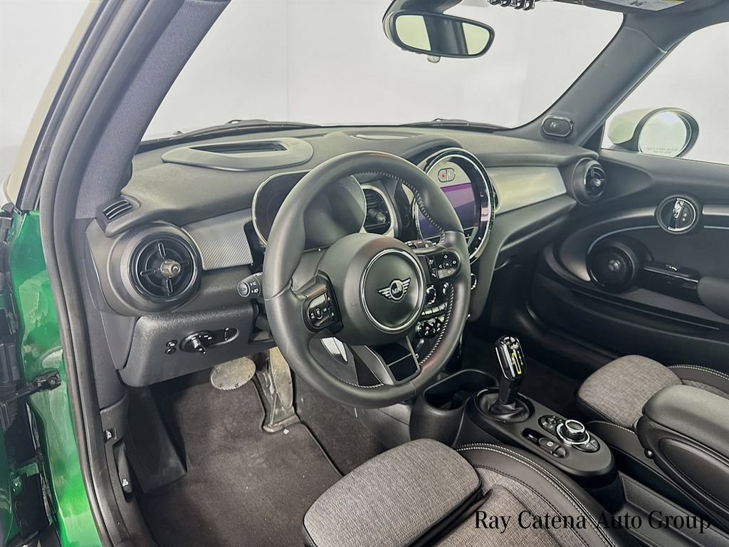 Certified 2024 MINI Cooper SE FWD image 9