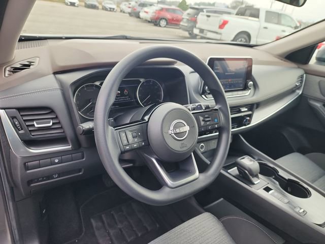 Used 2023 Nissan Rogue SV image 11