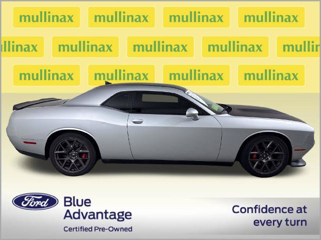 Used 2019 Dodge Challenger R/T w/ T/A Package RWD image 2