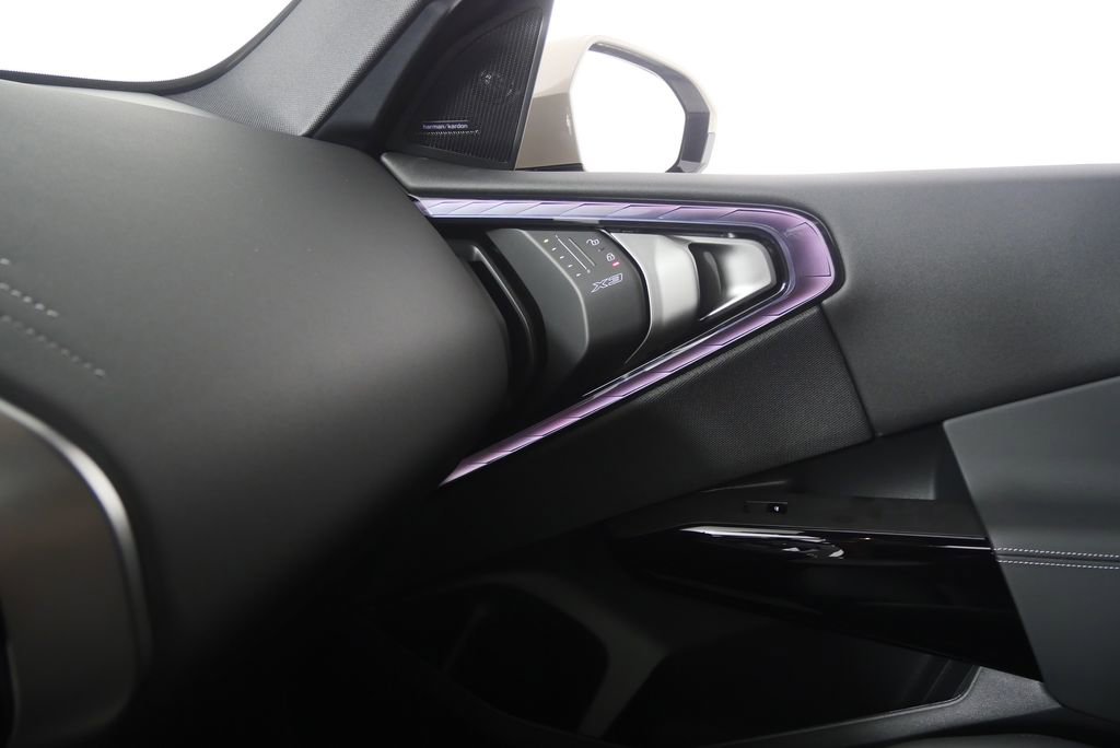 Used 2026 BMW X3 xDrive30 w/ M Sport Package image 24