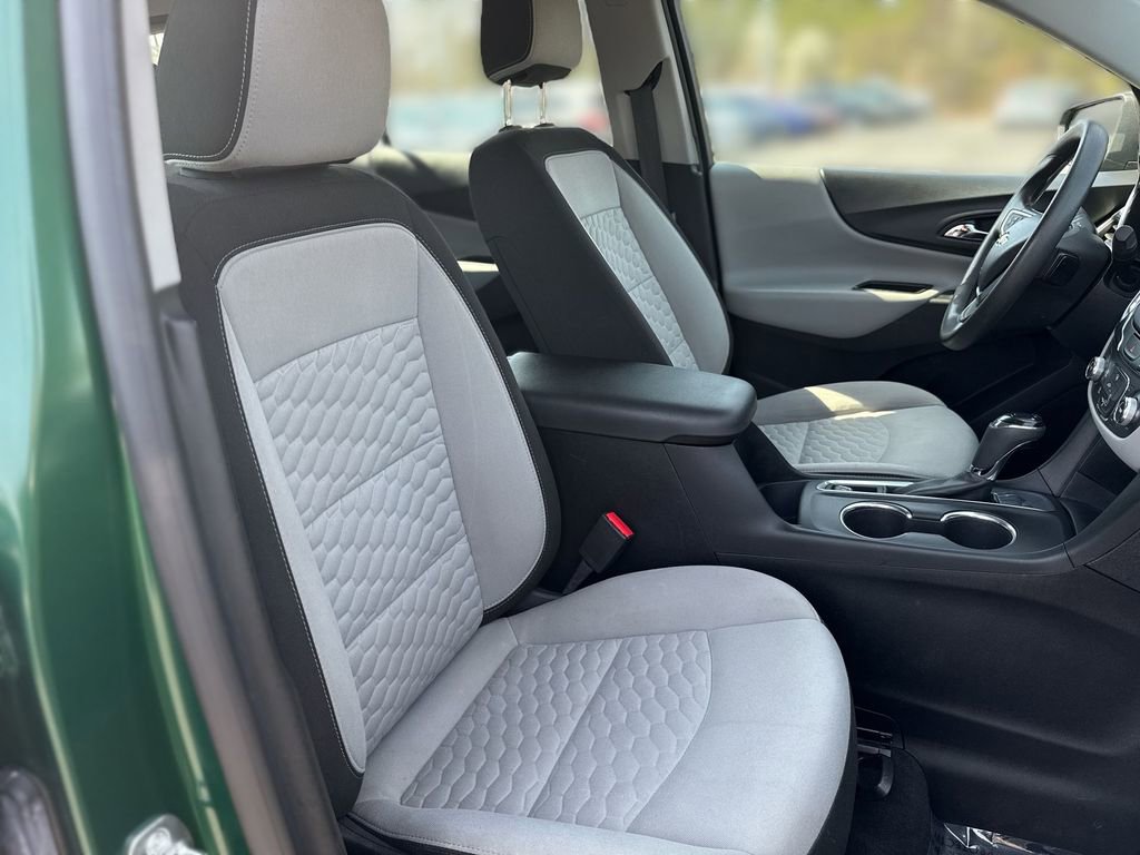 Used 2019 Chevrolet Equinox LS image 24