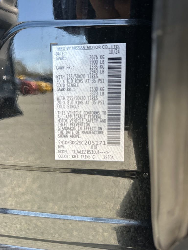 Used 2025 Nissan Pathfinder Platinum w/ Cargo Package FWD image 31