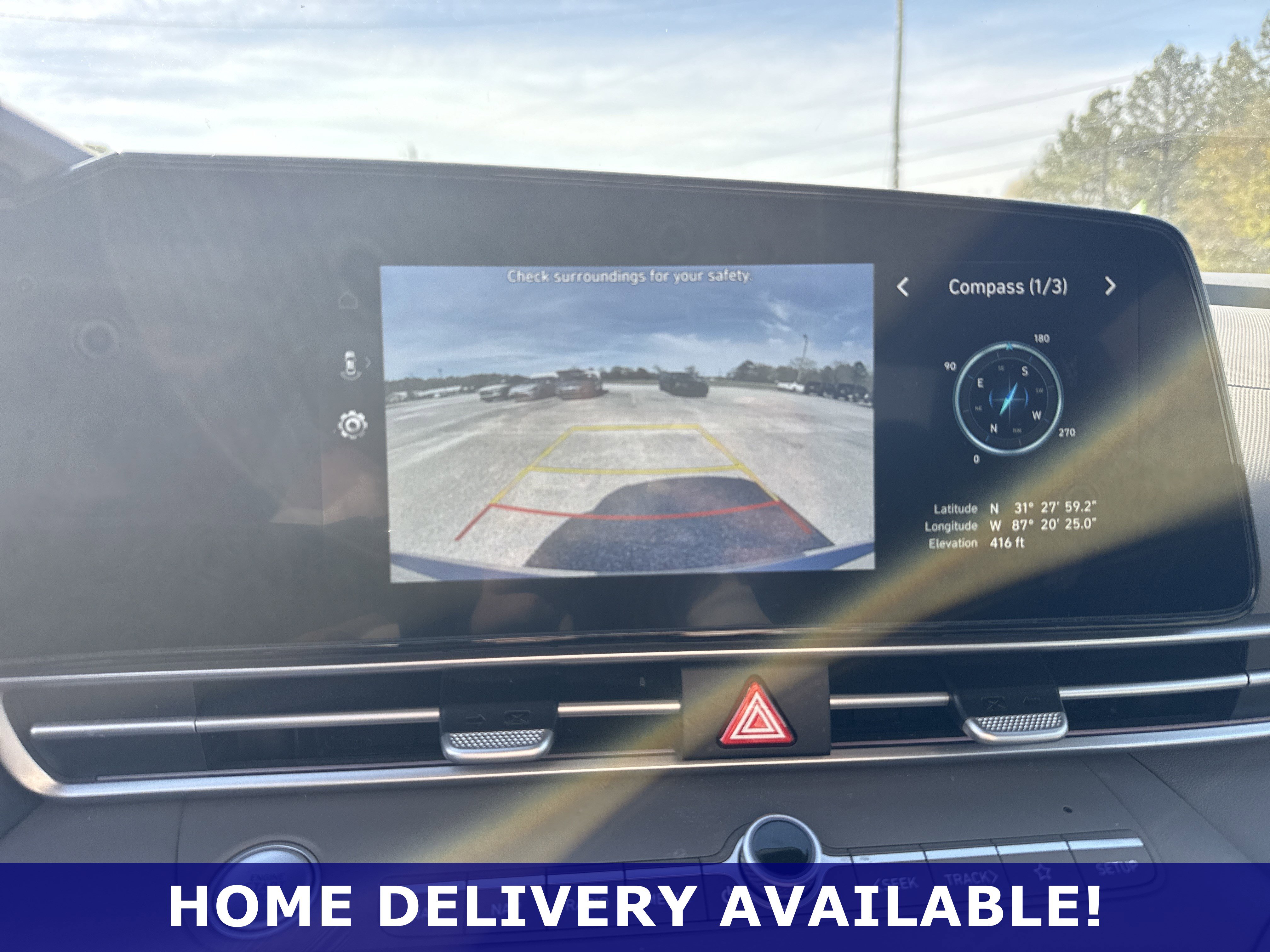 Used 2025 Hyundai Elantra SEL image 15