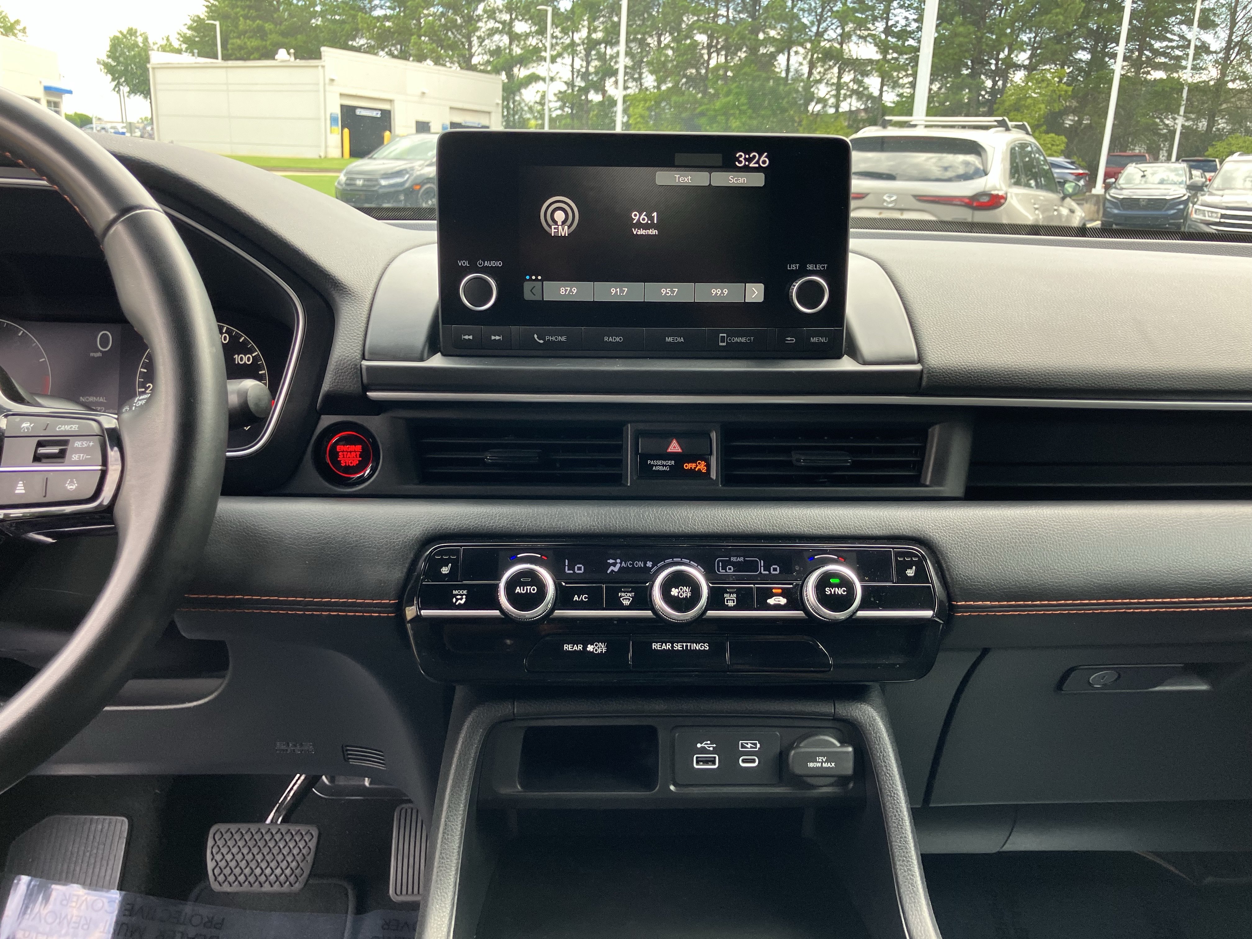Certified 2025 Honda Pilot Sport image 25