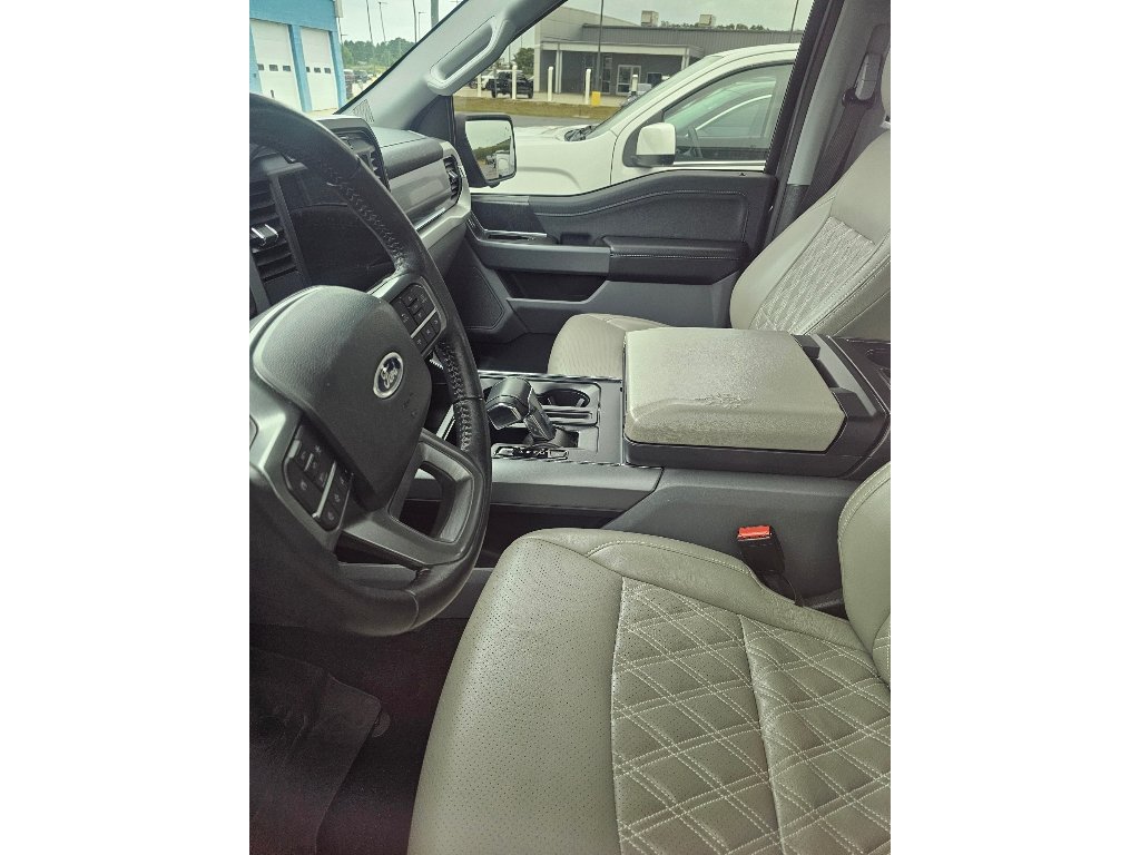 Used 2022 Ford F150 Lightning XLT AWD/4WD image 6