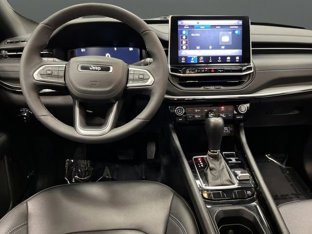 Used 2025 Jeep Compass Limited w/ High Altitude Package image 5