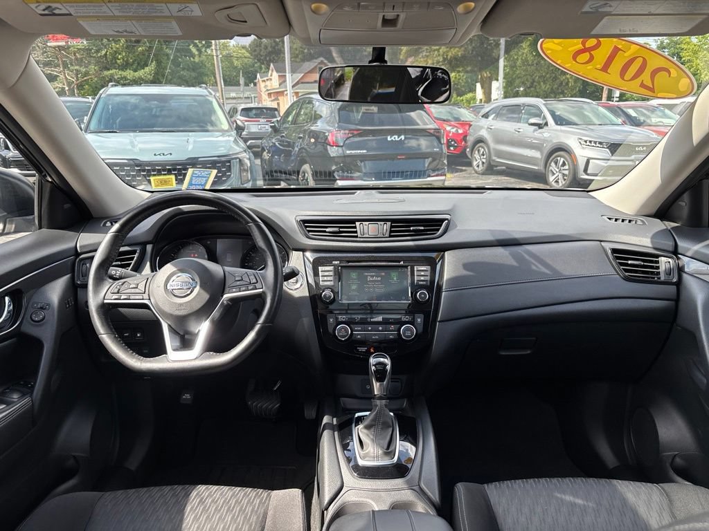 Used 2018 Nissan Rogue SV w/ Sun & Sound Touring Package AWD/4WD image 17