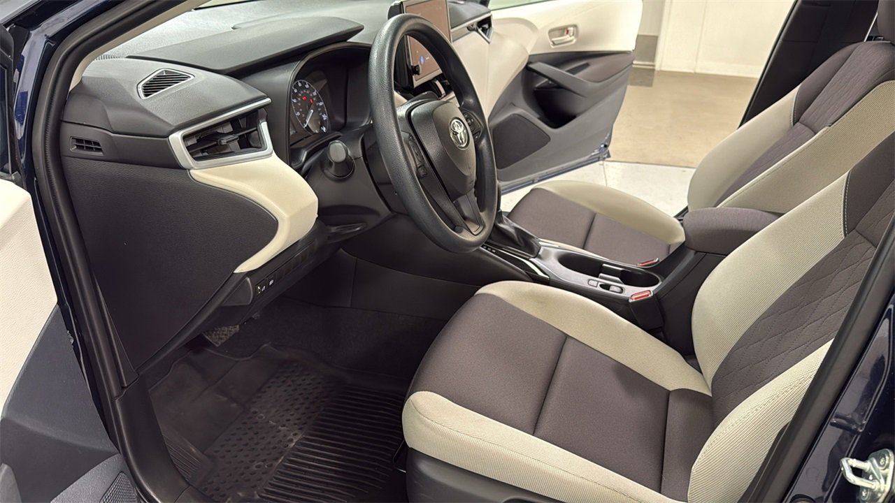 Certified 2025 Toyota Corolla LE image 12
