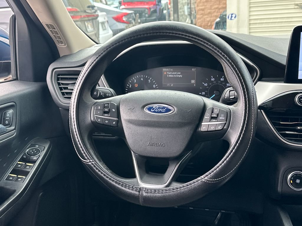 Used 2020 Ford Escape SE FWD image 18