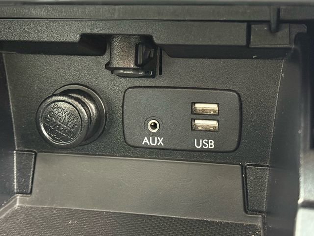 Used 2017 Subaru Outback 2.5i Limited image 23