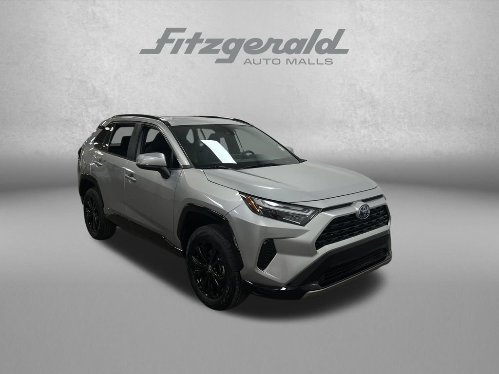 Used 2022 Toyota RAV4 SE w/ Convenience Package AWD/4WD image 7