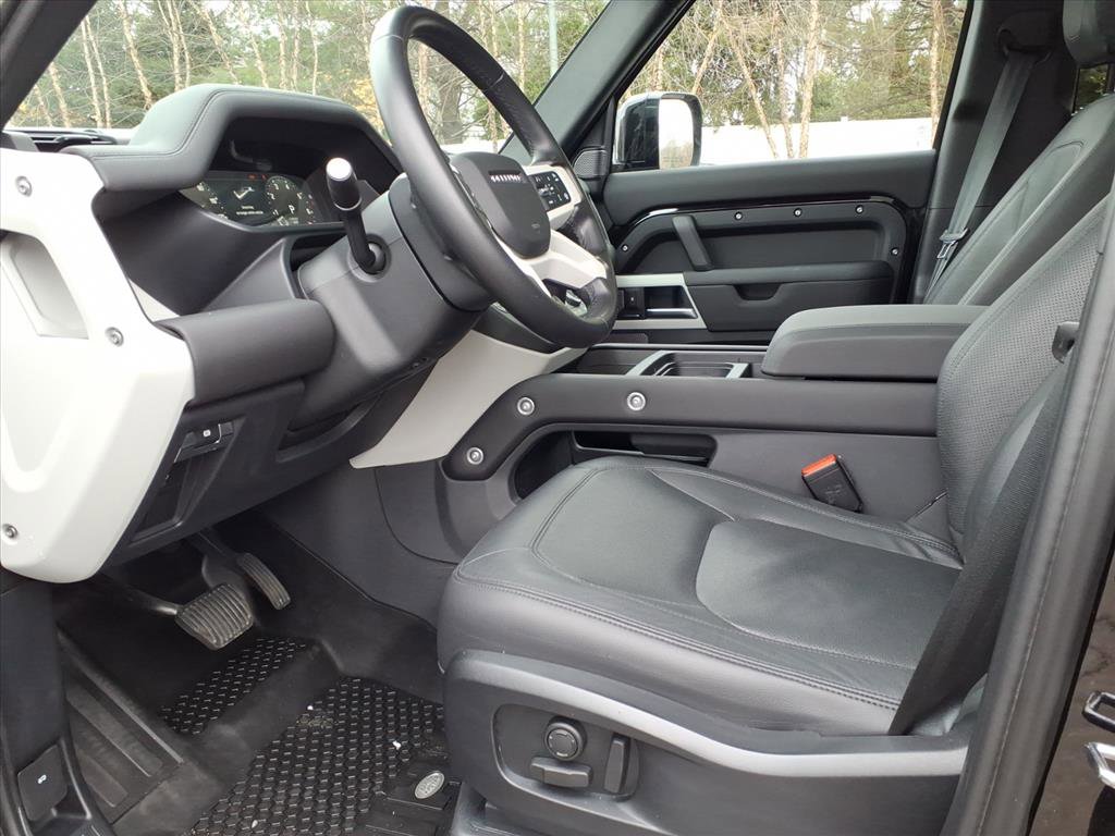 Certified 2024 Land Rover Defender 110 S image 17