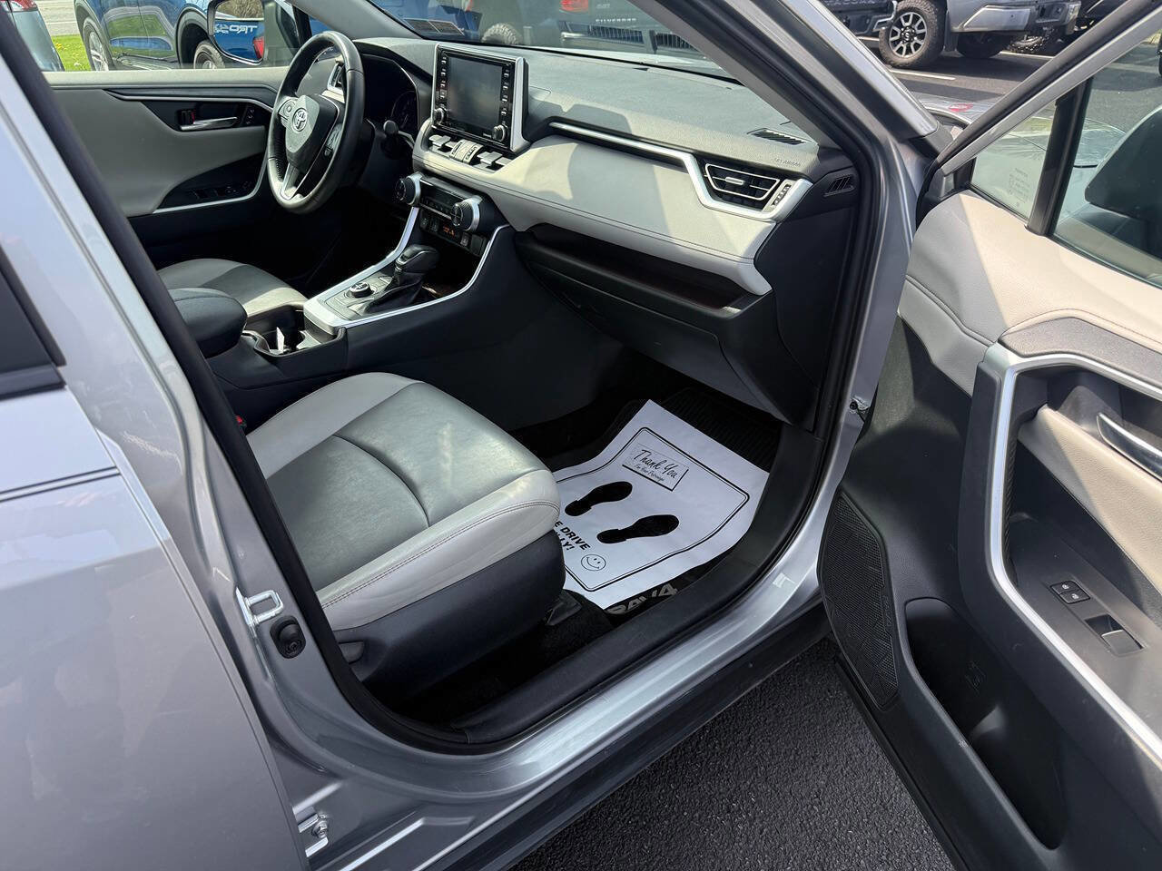 Used 2019 Toyota RAV4 Limited w/ All Weather Liner Package AWD/4WD image 9