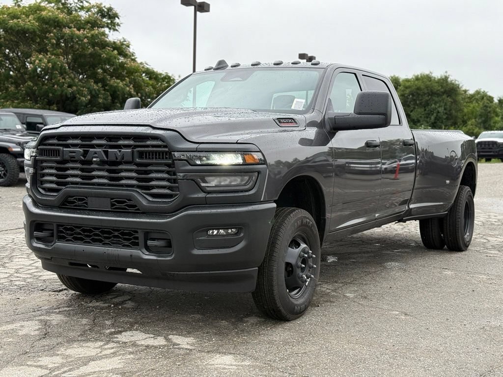 New 2026 RAM 3500 Tradesman AWD/4WD image 2