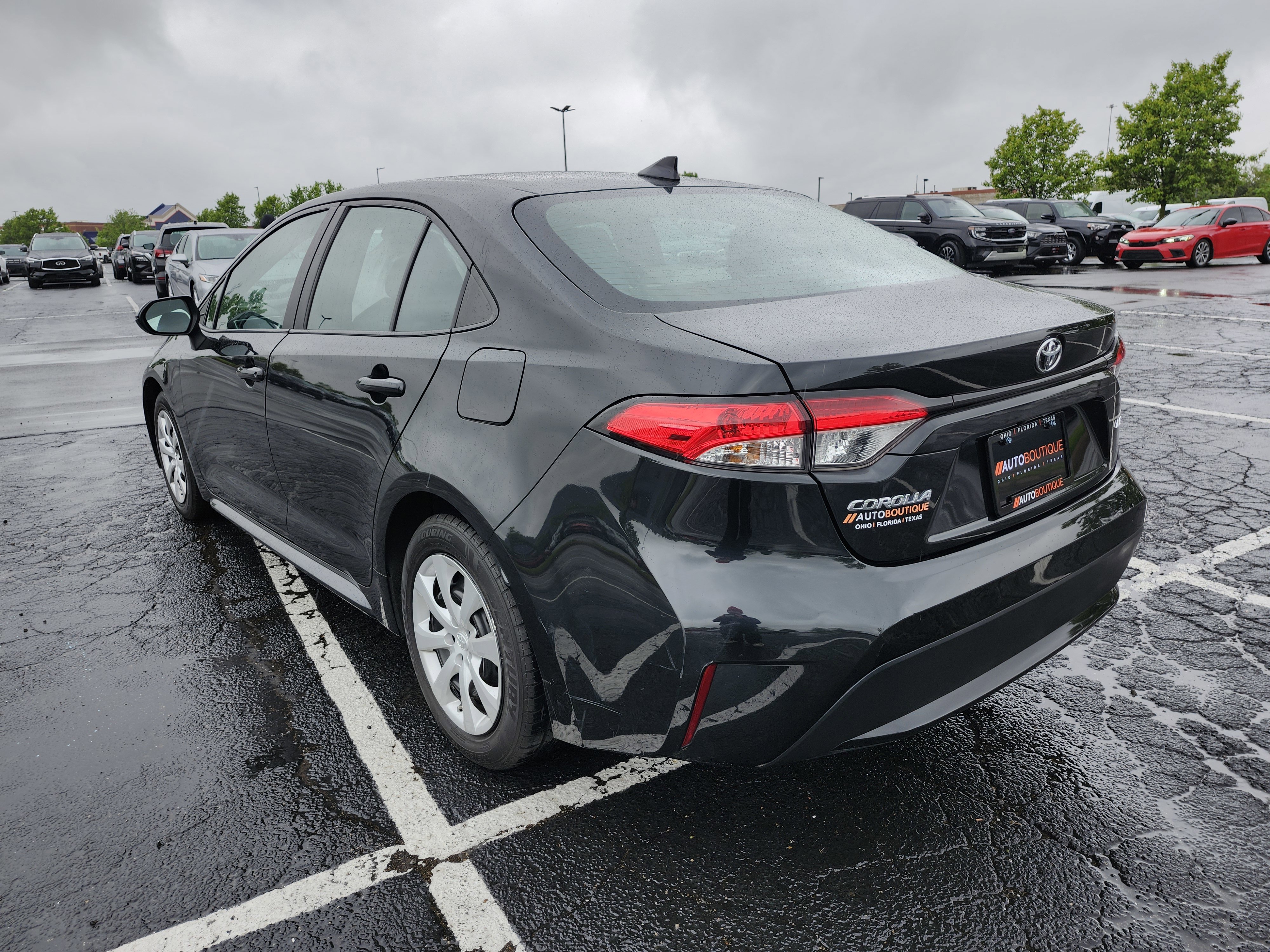 Used 2022 Toyota Corolla LE FWD image 13