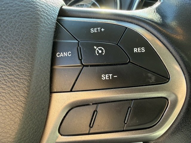 Certified 2020 Jeep Cherokee Limited image 16