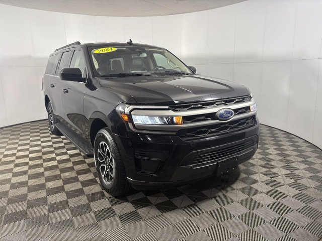 Used 2024 Ford Expedition Max XLT image 6