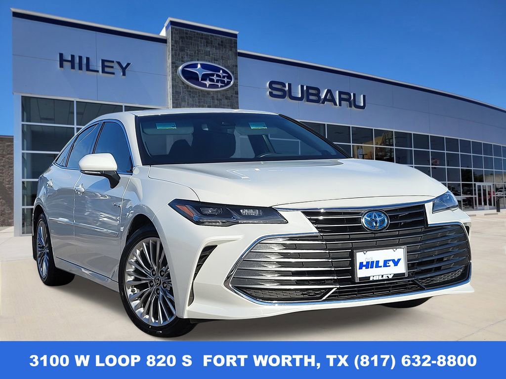 Used 2021 Toyota Avalon Limited image 1