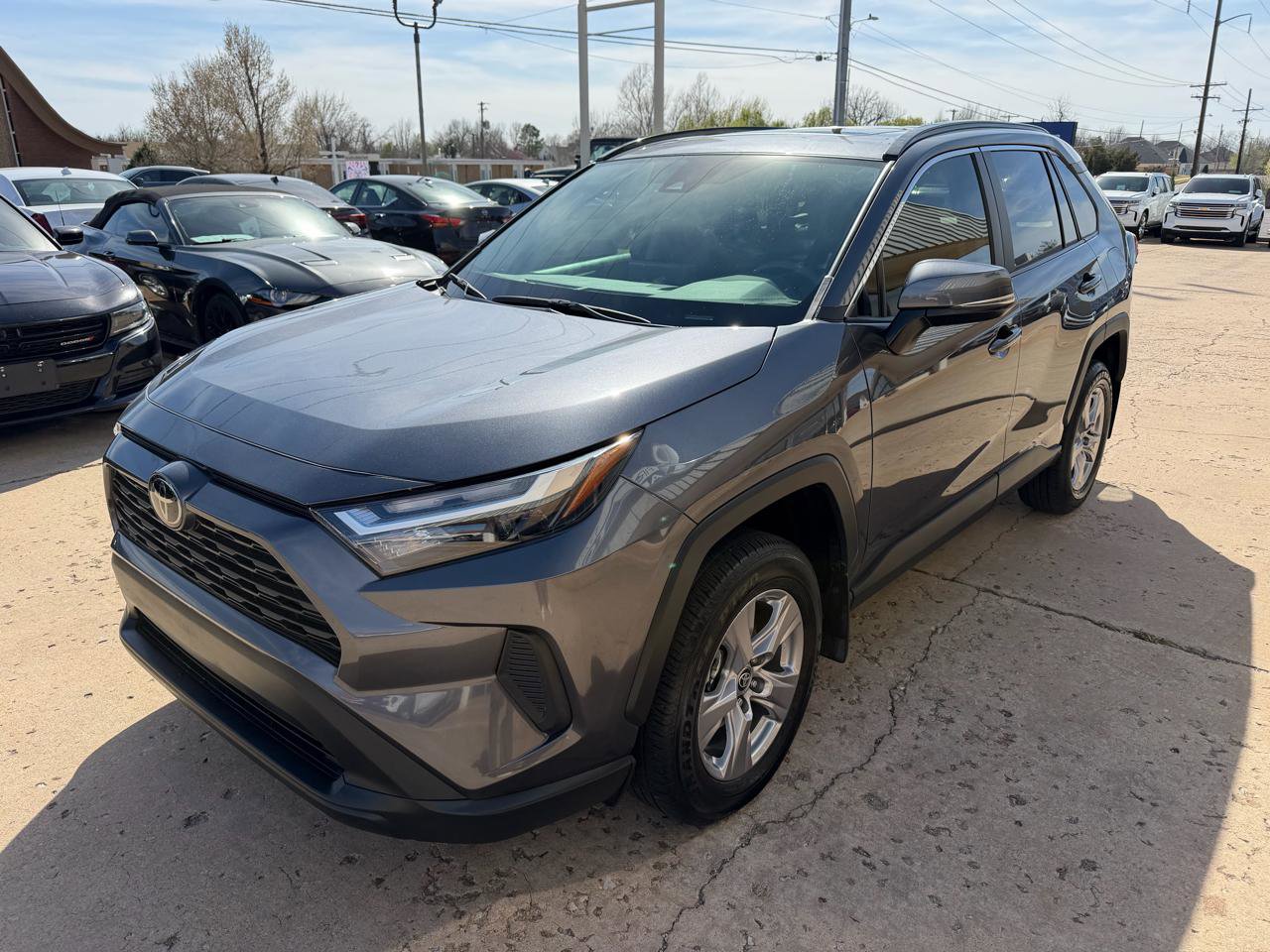 Used 2025 Toyota RAV4 XLE w/ Convenience Package image 3