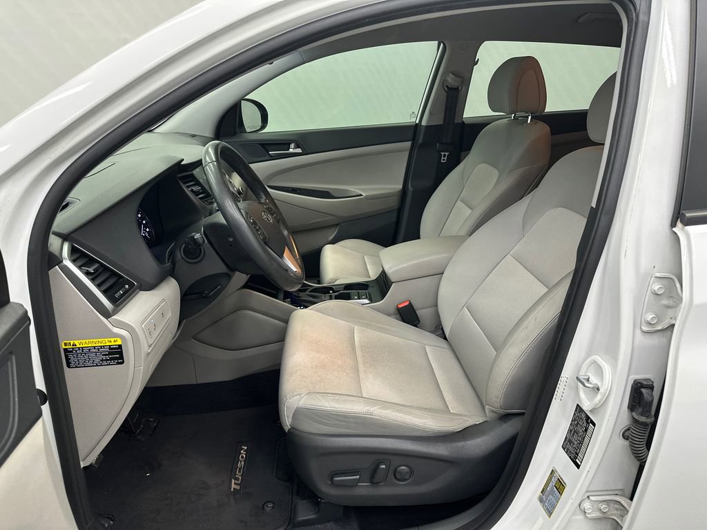 Used 2018 Hyundai Tucson Sport FWD image 9