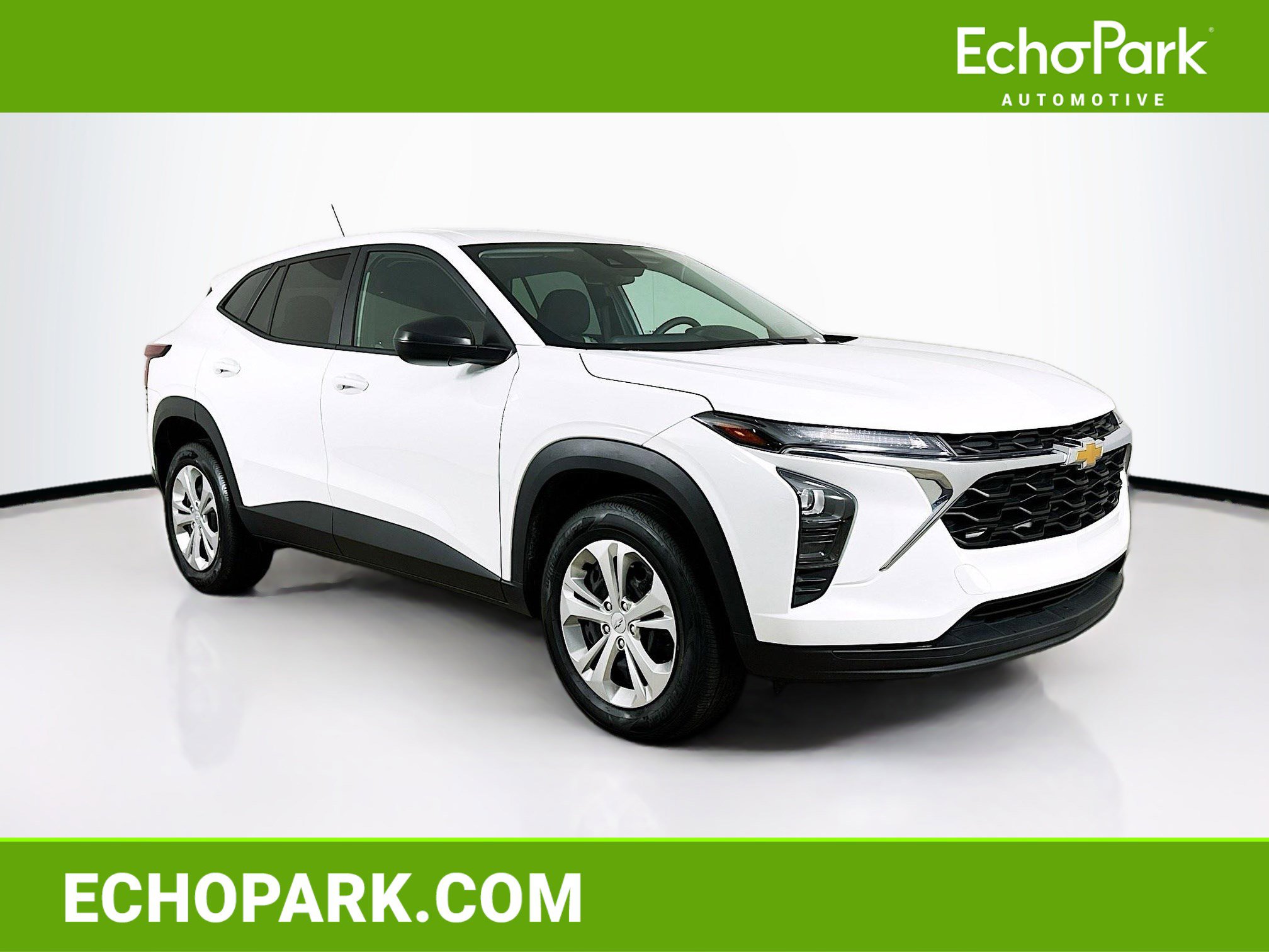 Used 2025 Chevrolet Trax LS video 1