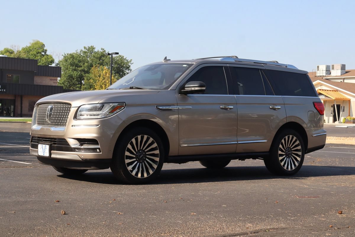Used 2018 Lincoln Navigator Reserve w/ Technology Package AWD/4WD image 11