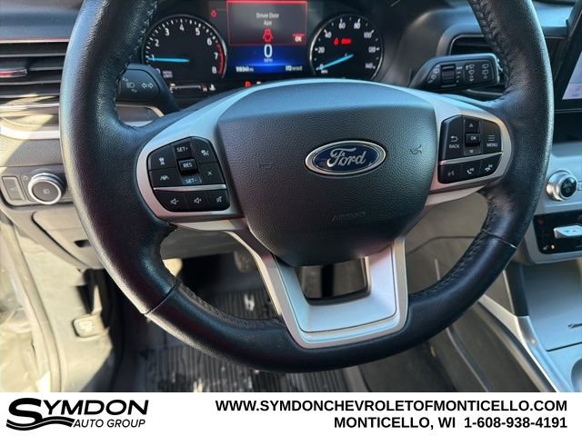 Used 2022 Ford Explorer XLT w/ Equipment Group 202A image 11