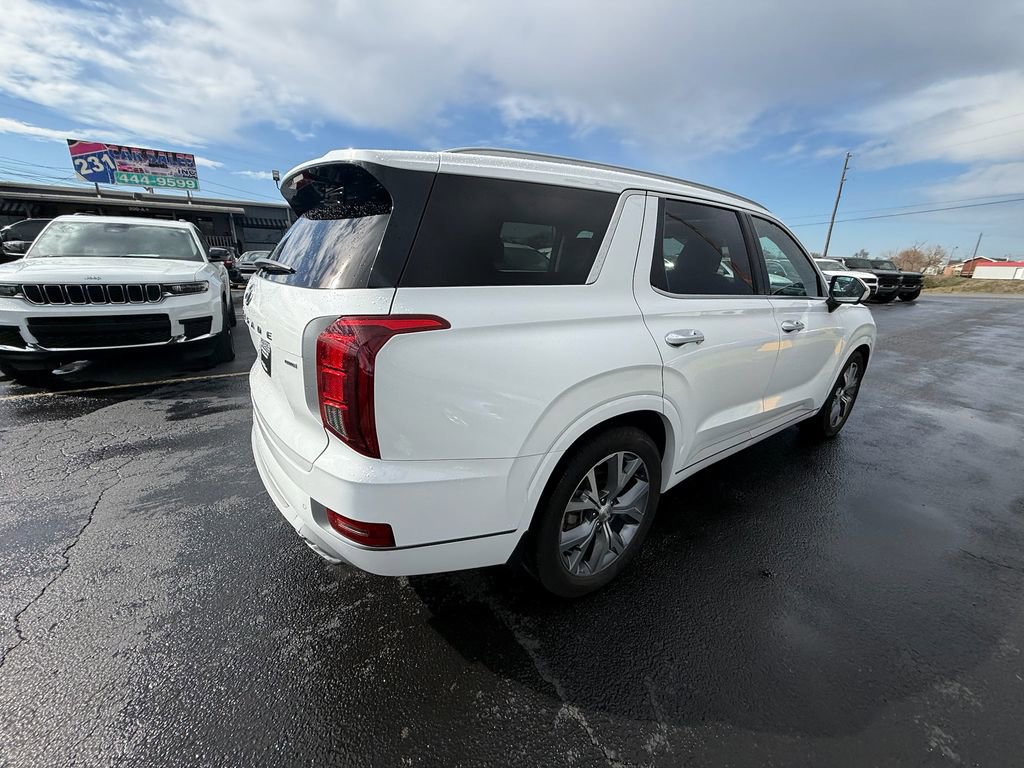 Used 2021 Hyundai Palisade Limited image 3