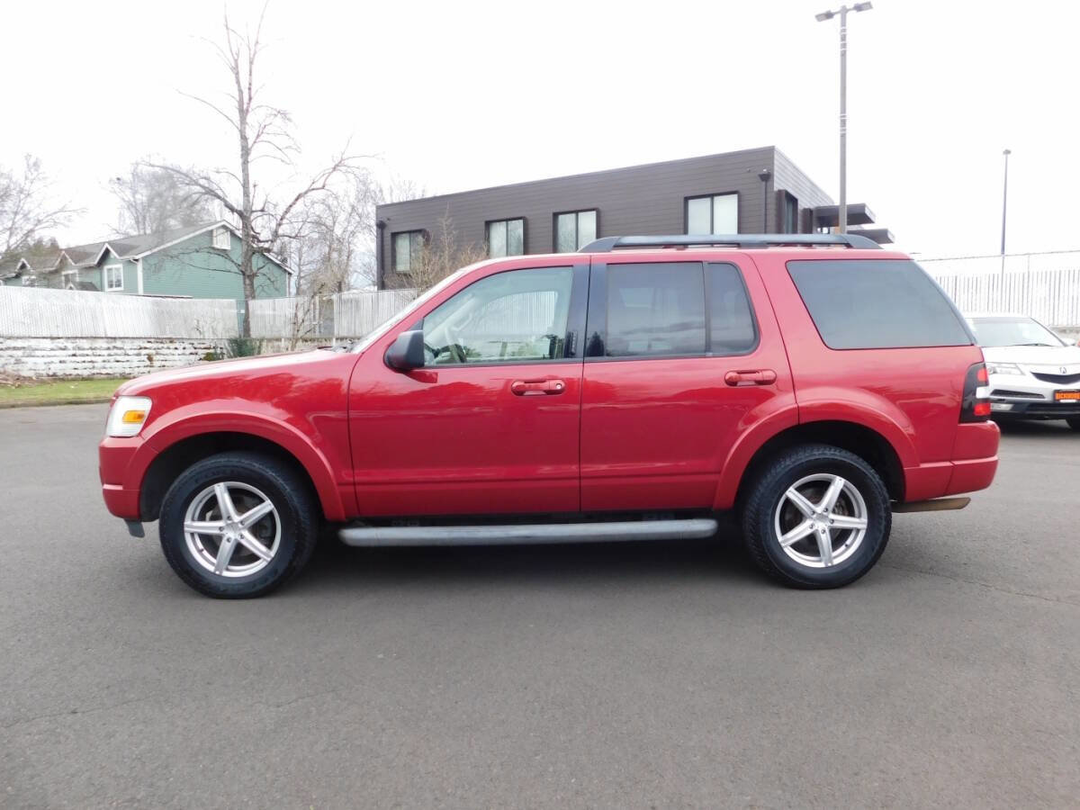 Used 2010 Ford Explorer XLT AWD/4WD image 25