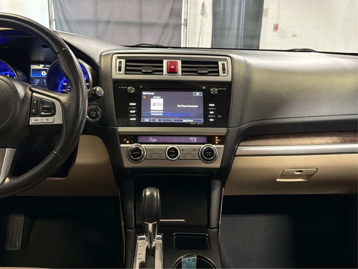 Used 2017 Subaru Outback 3.6R Limited AWD/4WD image 18