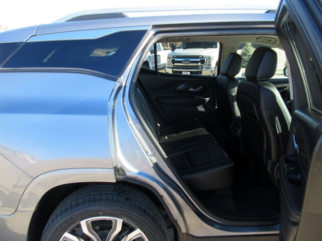 Used 2018 GMC Terrain Denali w/ Driver Alert Package II AWD/4WD image 17