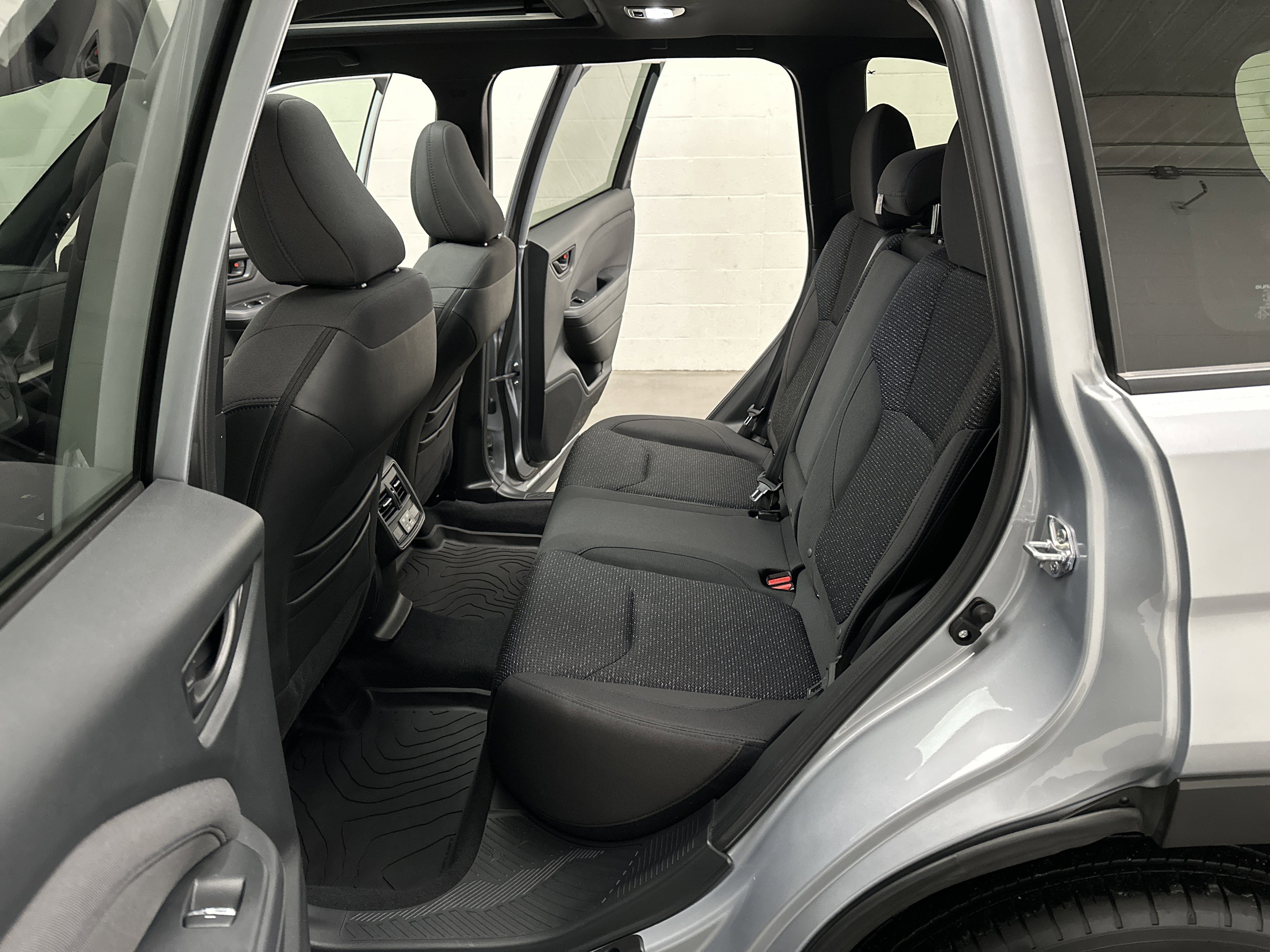 Certified 2025 Subaru Forester Premium image 20