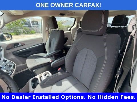 Used 2023 Chrysler Voyager LX FWD image 6