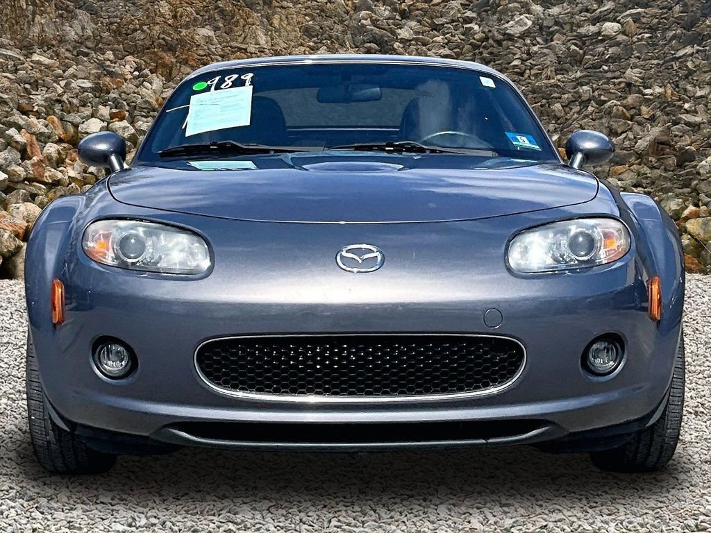 Used 2008 MAZDA MX-5 Miata Grand Touring w/ Interior Trim Pkg image 3