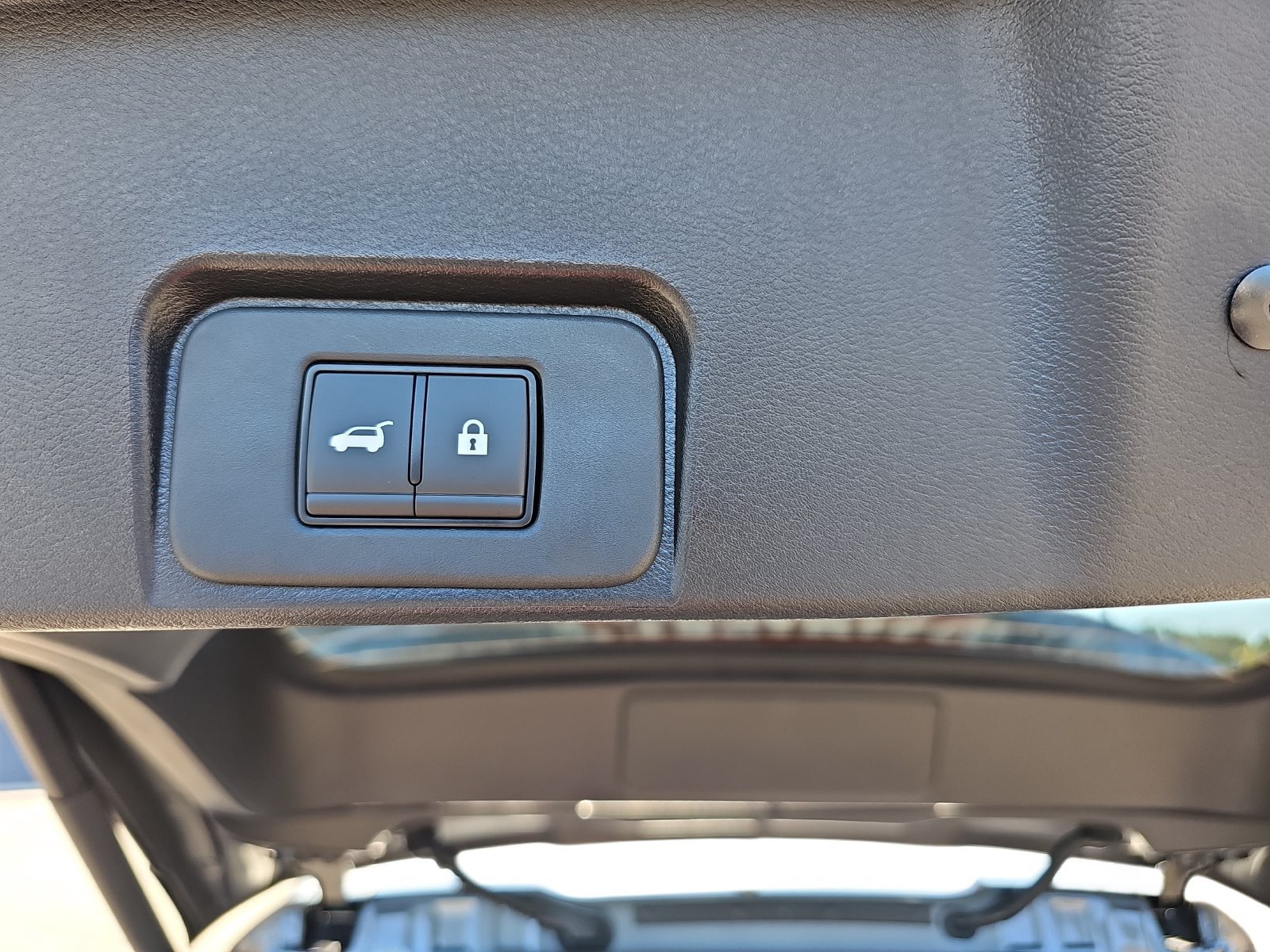 New 2027 Nissan Rogue Dark Armor FWD image 34
