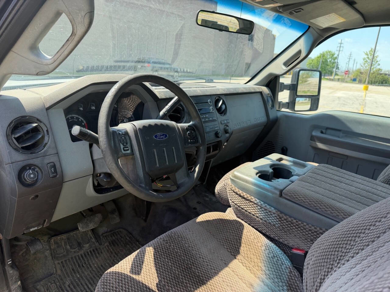 Used 2012 Ford F250 XL w/ Camper Pkg image 7