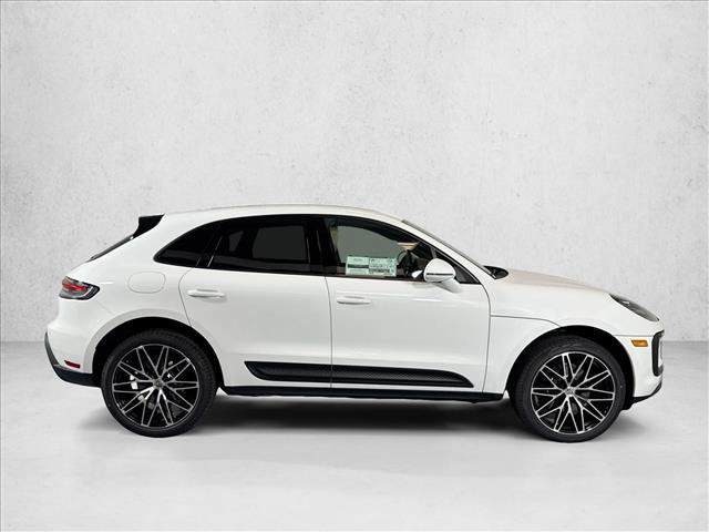 Used 2026 Porsche Macan AWD/4WD image 8