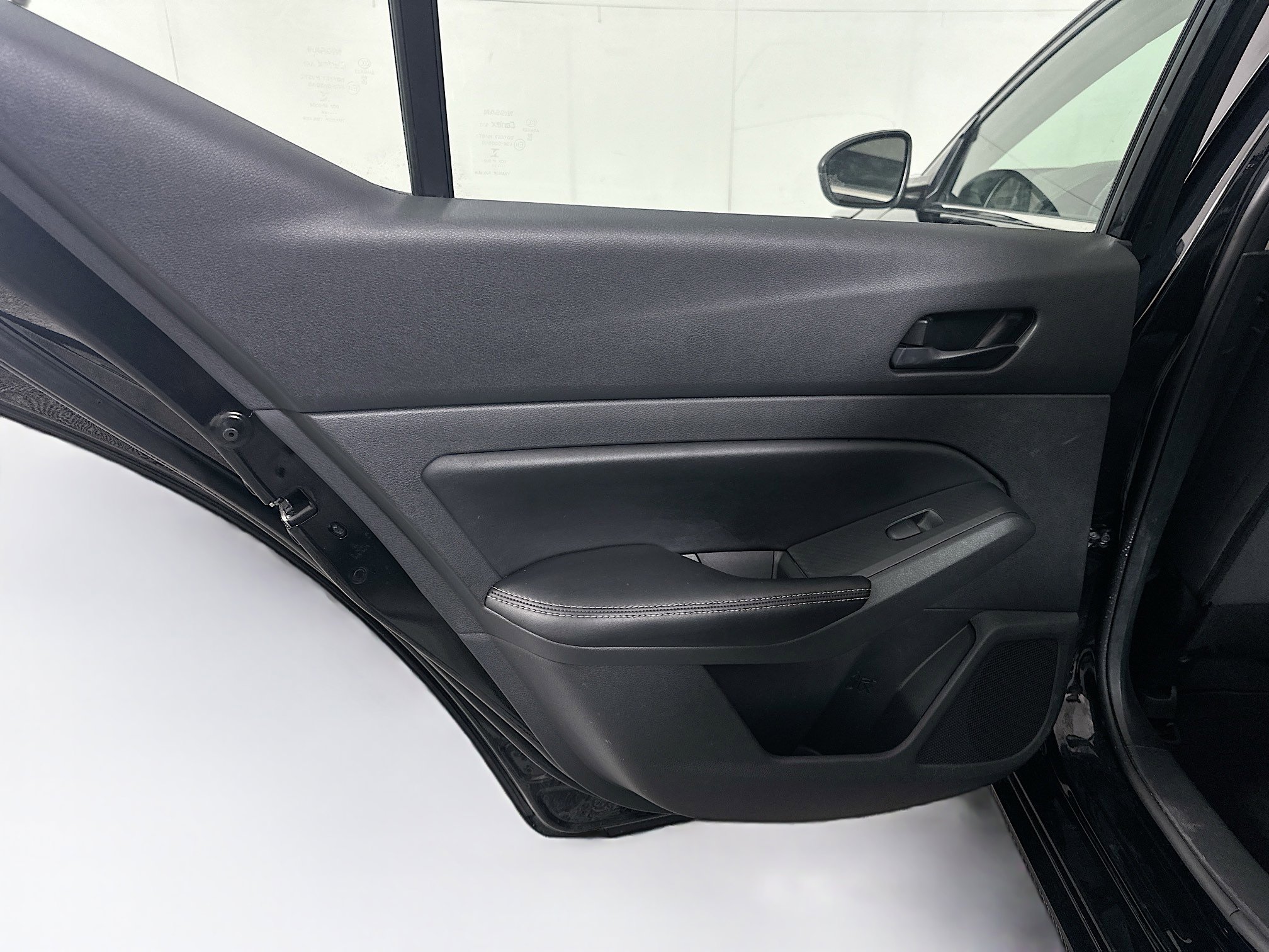 Used 2024 Nissan Altima 2.5 SV w/ SV Premium Package image 28