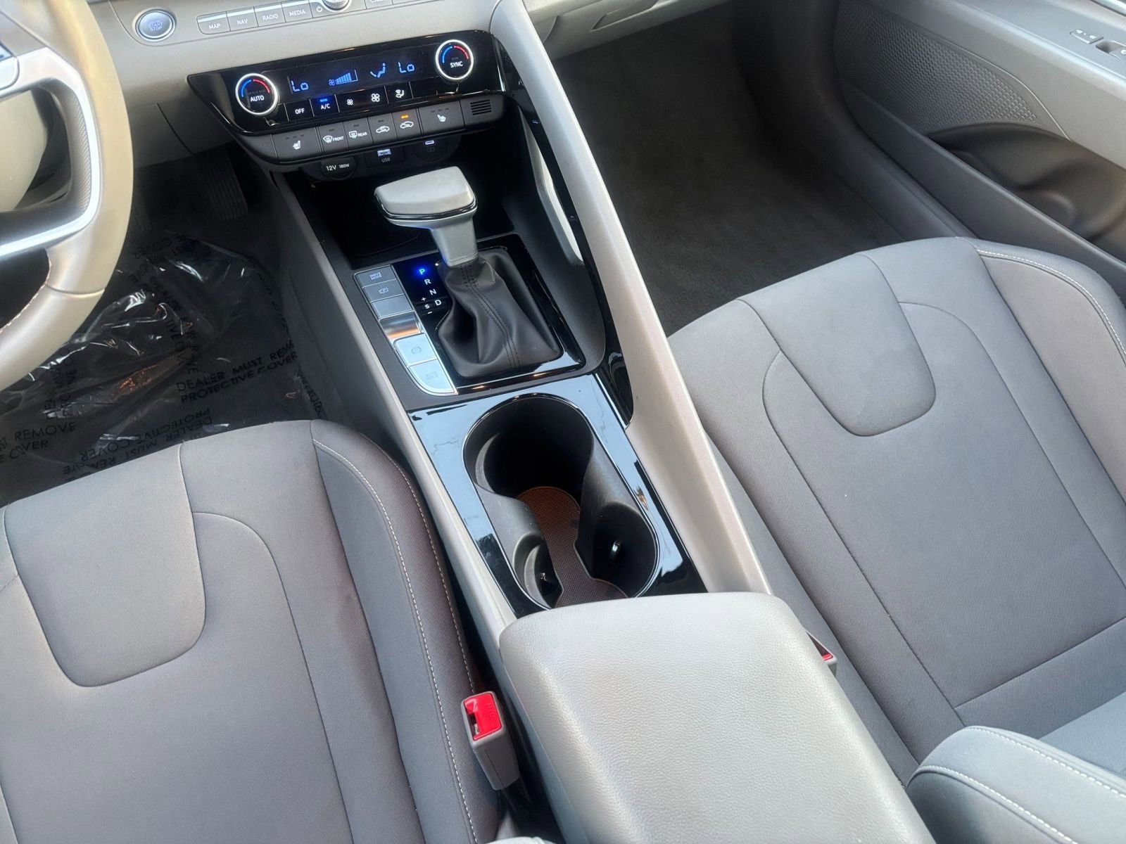 Used 2025 Hyundai Elantra SEL image 44