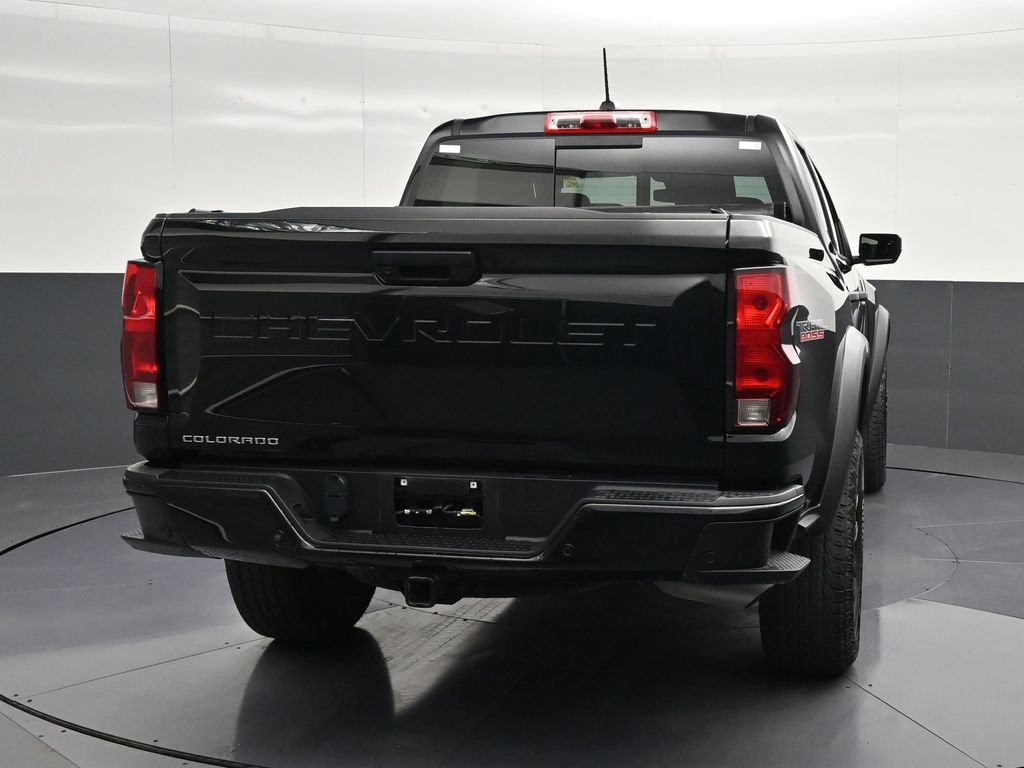 Used 2024 Chevrolet Colorado Trail Boss w/ Advanced Trailering Package AWD/4WD image 2
