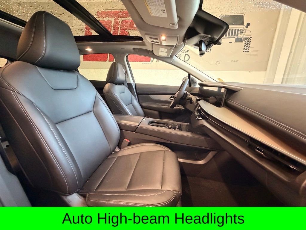 Used 2025 Nissan Murano SL image 10