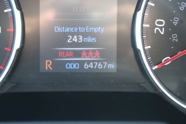 Used 2022 Toyota RAV4 XLE Premium FWD image 15