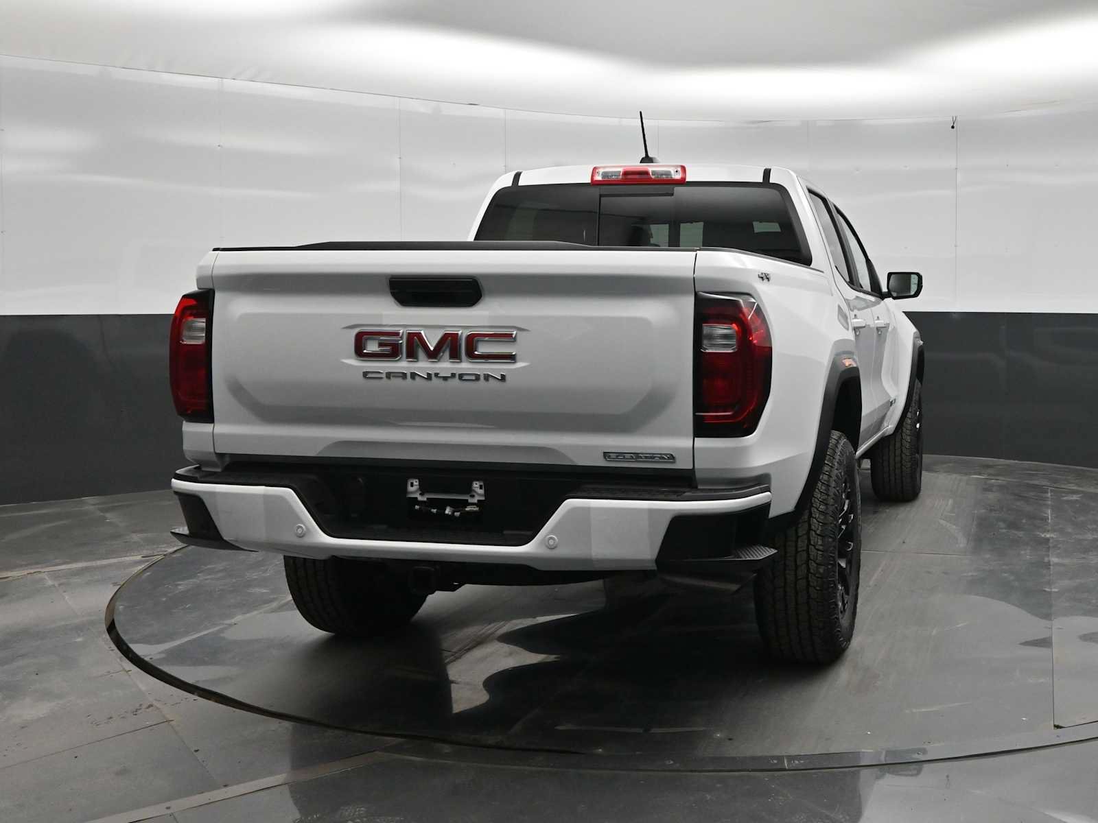 New 2026 GMC Canyon Elevation AWD/4WD image 6