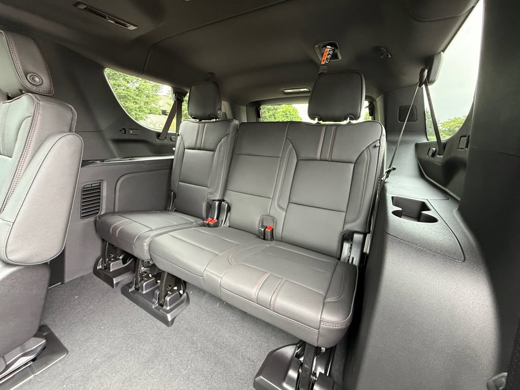 New 2026 Chevrolet Suburban RST AWD/4WD image 25